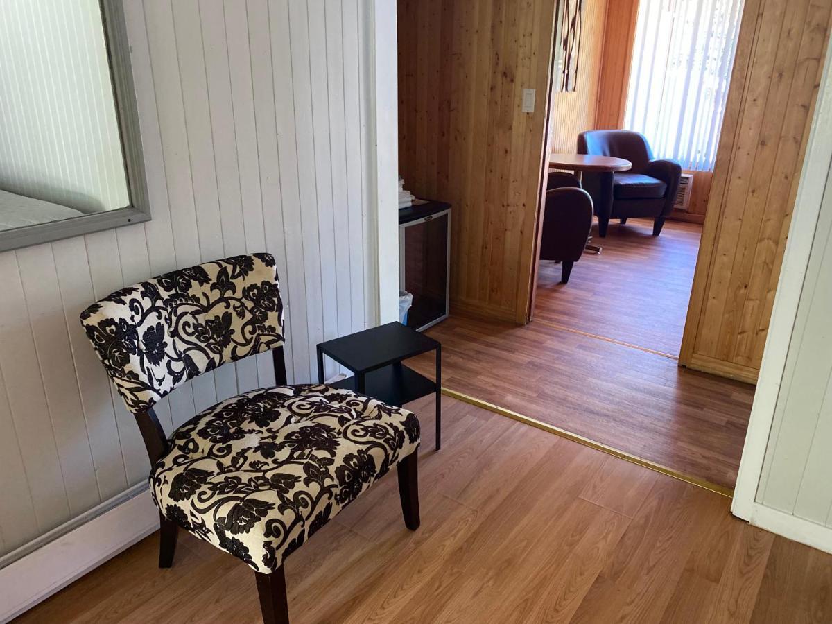 Merland Park Cottages And Motel Picton Kültér fotó