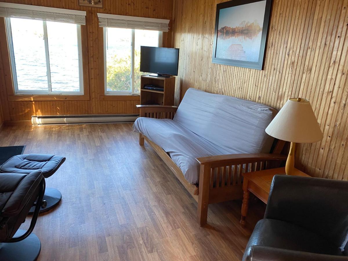 Merland Park Cottages And Motel Picton Kültér fotó