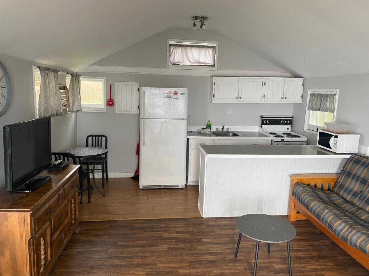 Merland Park Cottages And Motel Picton Kültér fotó