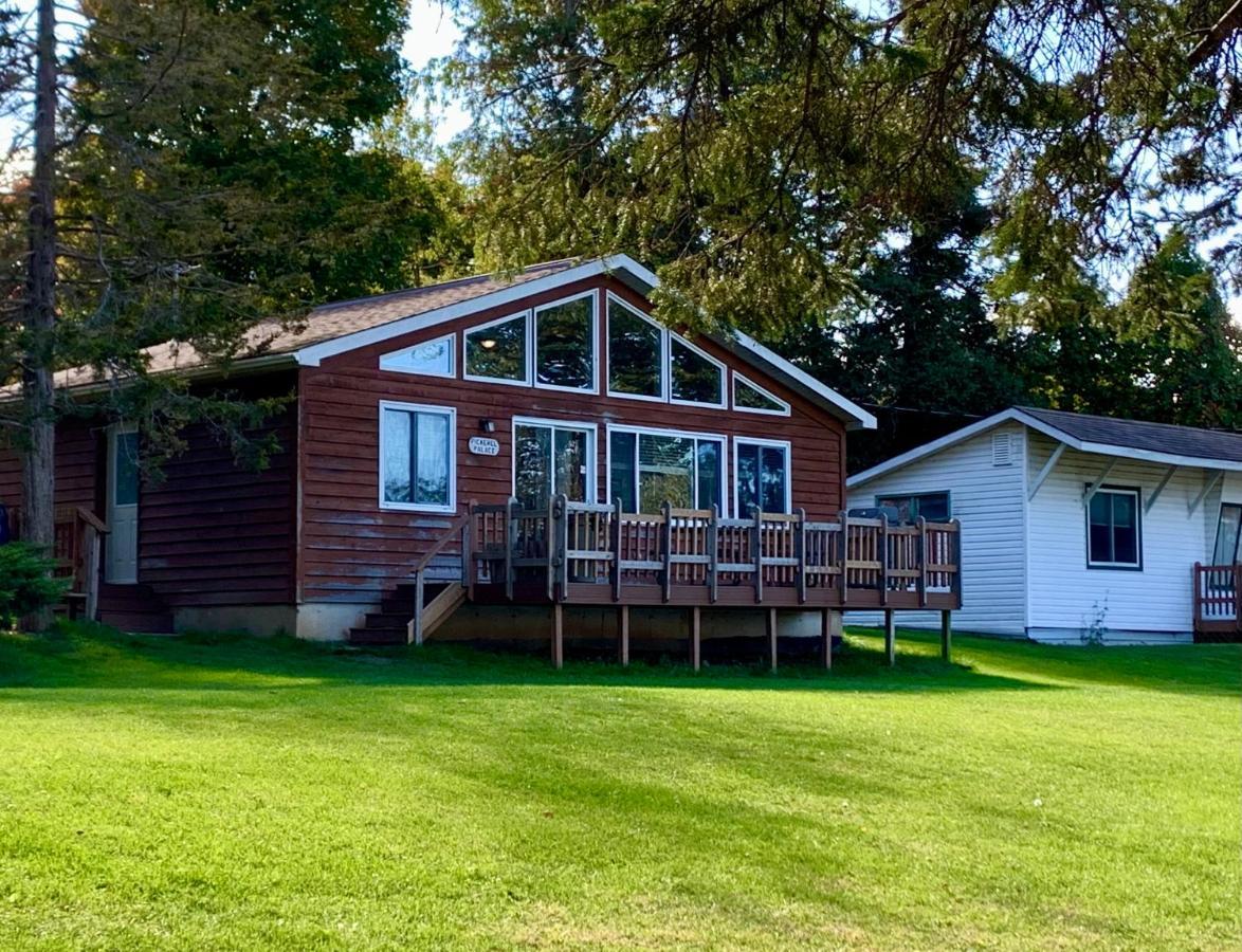 Merland Park Cottages And Motel Picton Kültér fotó