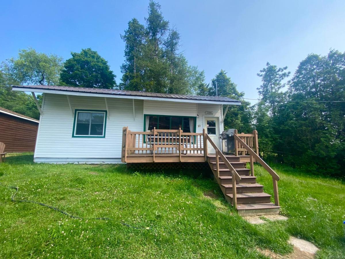 Merland Park Cottages And Motel Picton Kültér fotó