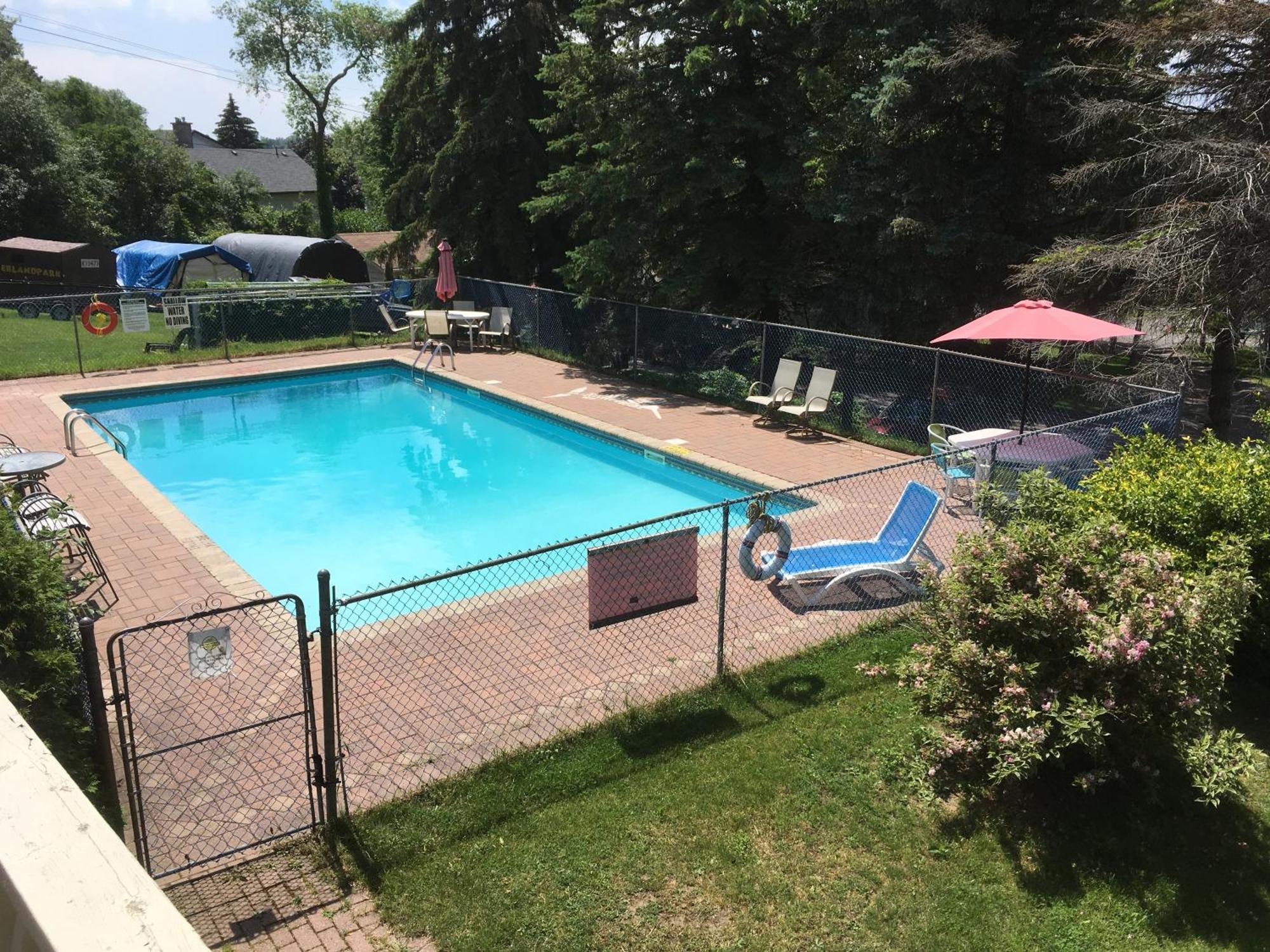 Merland Park Cottages And Motel Picton Kültér fotó